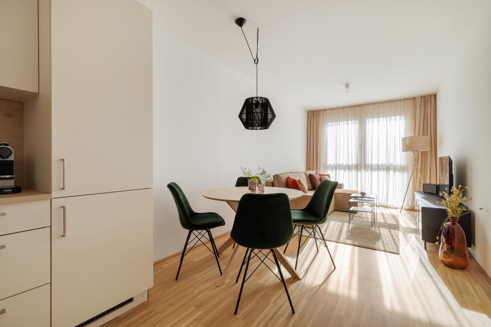 Coho City Apartments Mit Hauseigener Tiefgarage Vienna Exterior photo