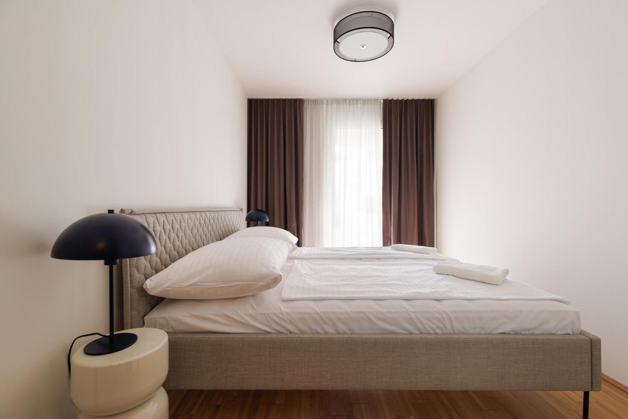 Coho City Apartments Mit Hauseigener Tiefgarage Vienna Exterior photo