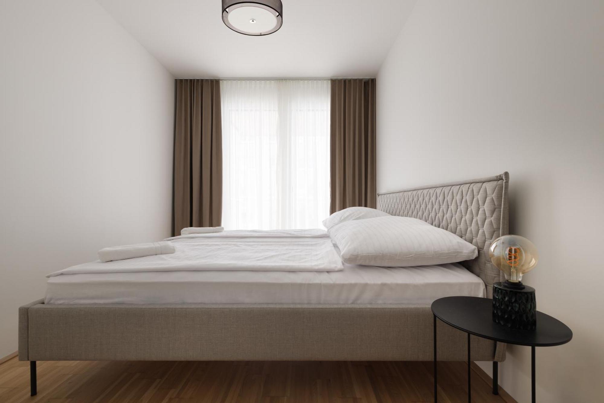 Coho City Apartments Mit Hauseigener Tiefgarage Vienna Exterior photo