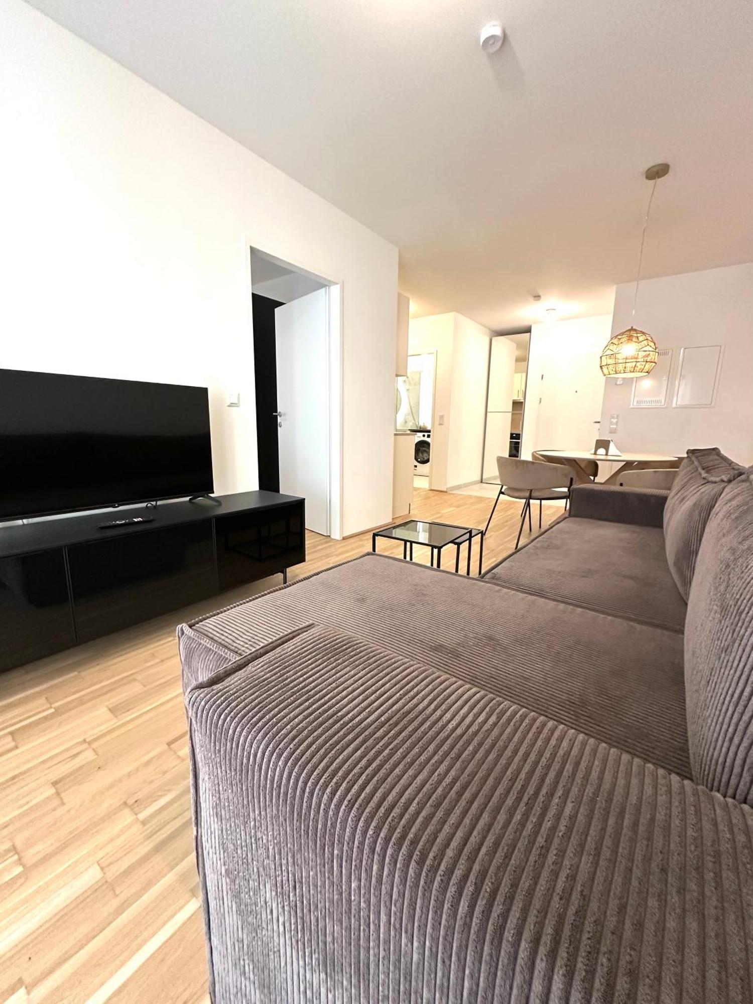 Coho City Apartments Mit Hauseigener Tiefgarage Vienna Exterior photo