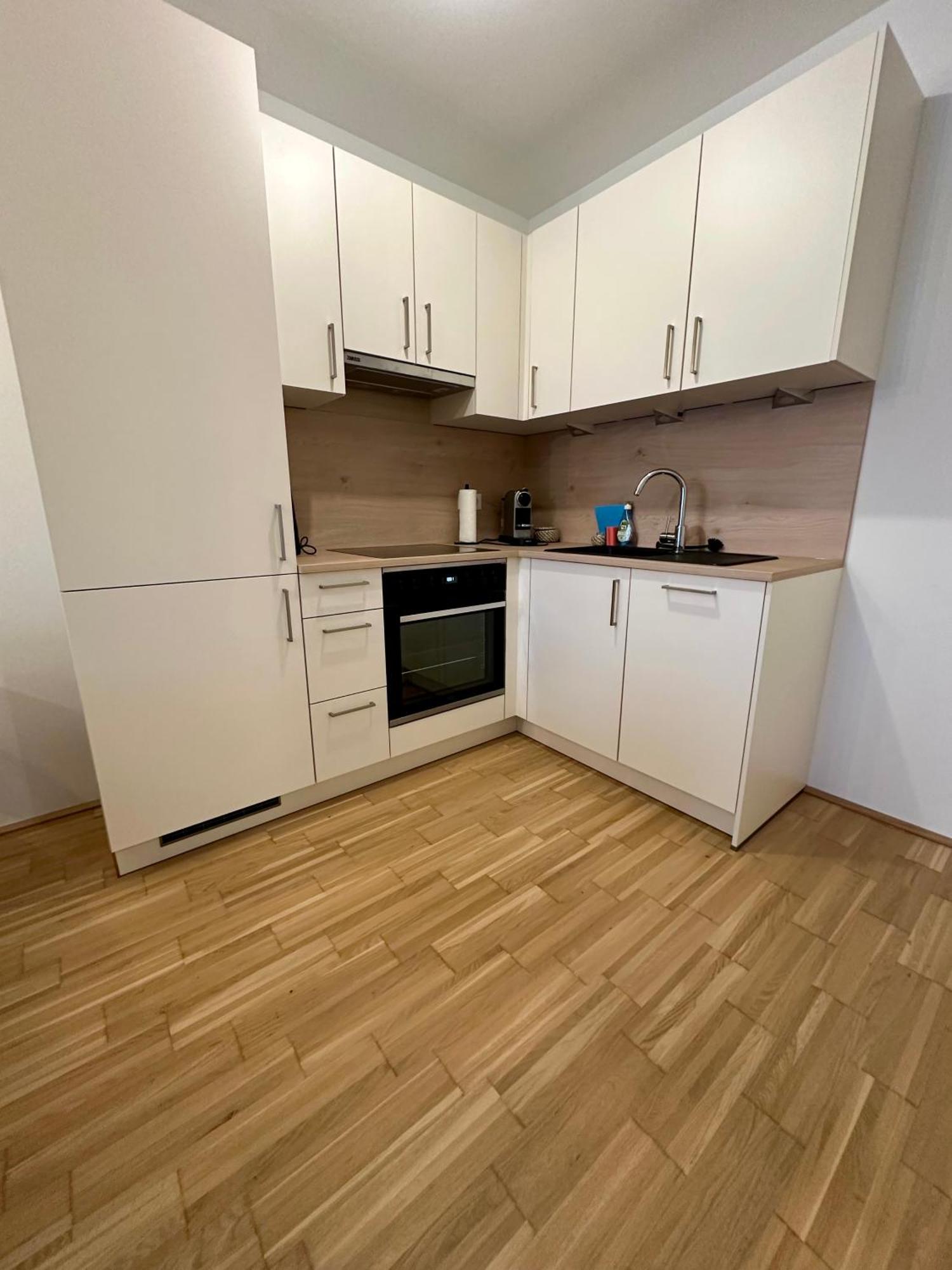 Coho City Apartments Mit Hauseigener Tiefgarage Vienna Exterior photo