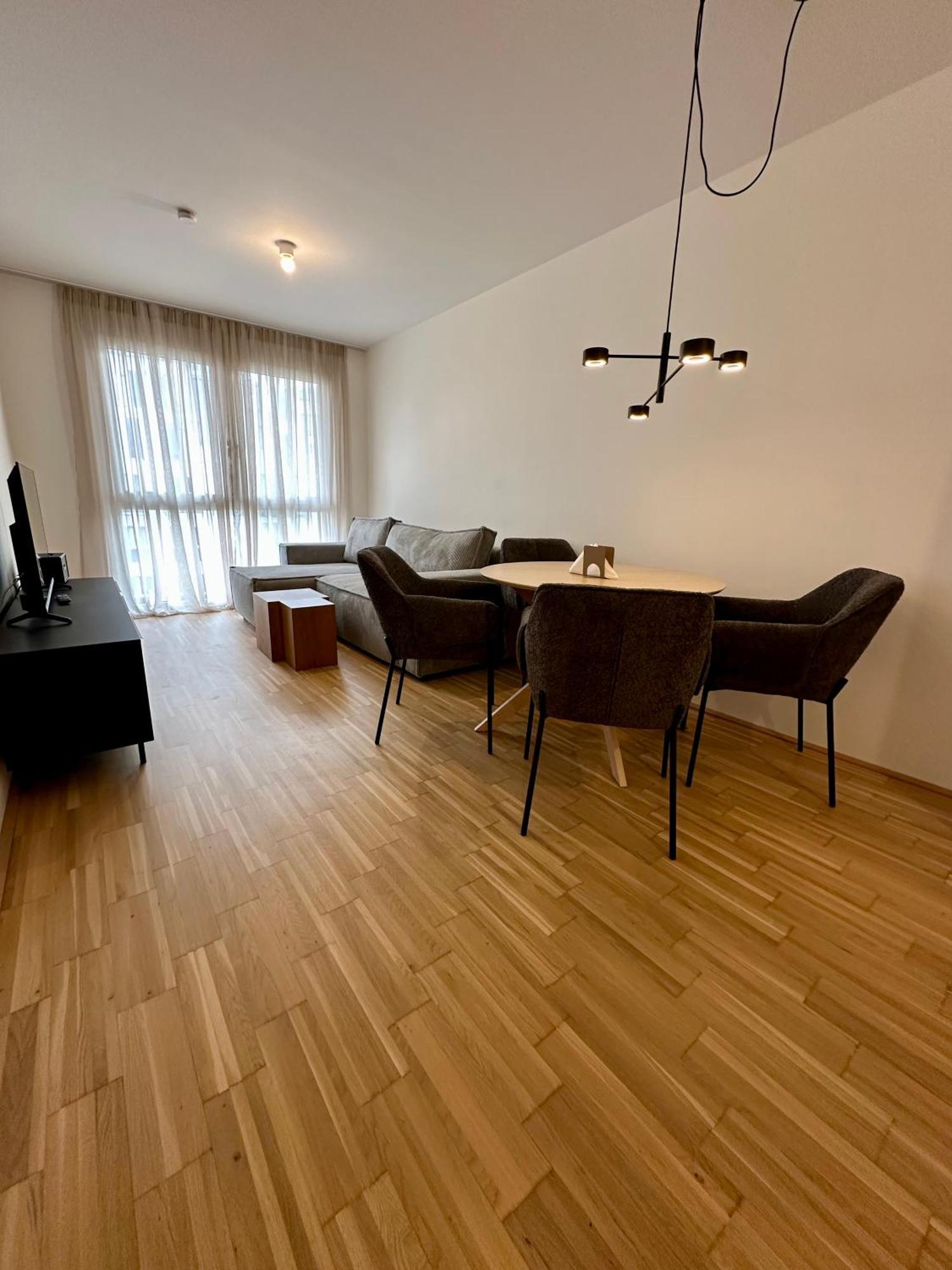 Coho City Apartments Mit Hauseigener Tiefgarage Vienna Exterior photo